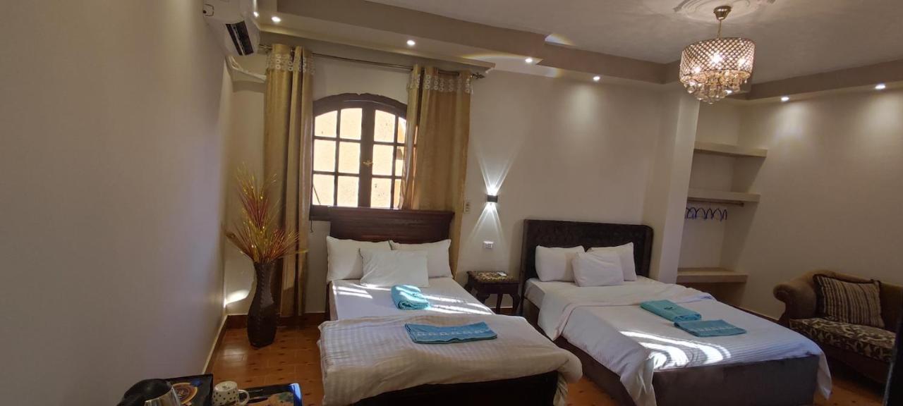 Hotel Pyramids Kingdom Kafret el-Gabal Exterior foto