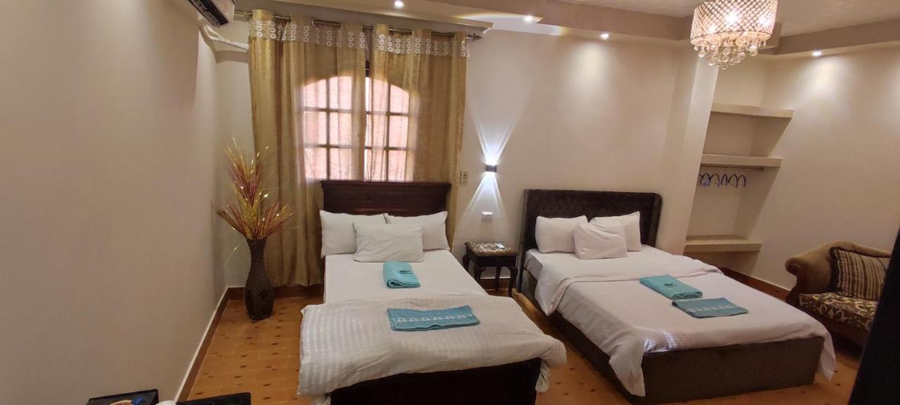 Hotel Pyramids Kingdom Kafret el-Gabal Exterior foto