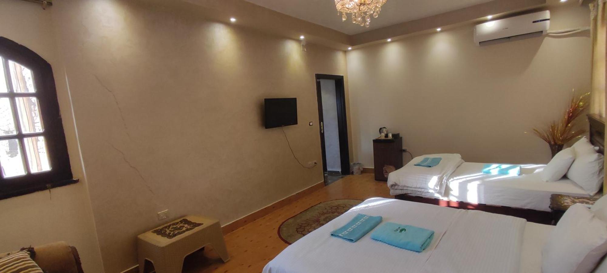 Hotel Pyramids Kingdom Kafret el-Gabal Exterior foto